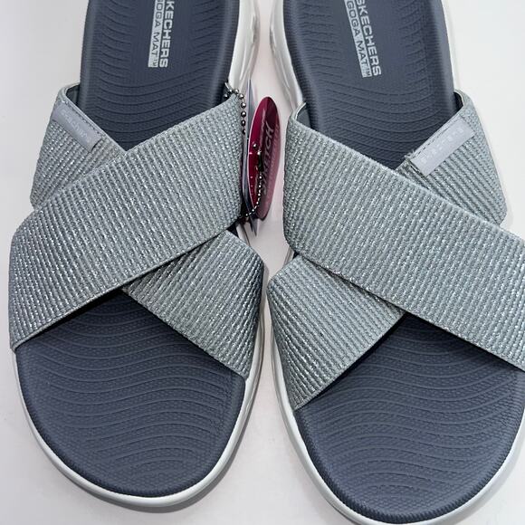 SKECHERS Go Walk Sandals, Women's Size 7, Glistening Silver - Picture 3 of 9